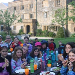 students eating lunch outside